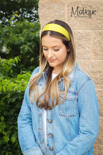 Miniatura 3 de Banda para el cabello sólida de 2 pulgadas de ancho parecida a la de la piel., Amarillo