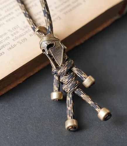 Miniatura 8 de Retro latón poderoso casco edc perlas llavero DIY accesorios cuentas de paracord