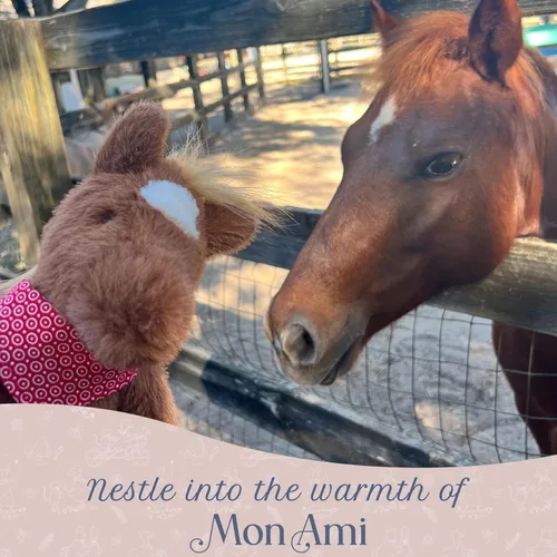 Miniatura 4 de MON AMI Juguete de peluche Cinnamon The Horse – Caballo de peluche suave de 15 pulgadas, peluche de poni de granja con bandana, animal sentado