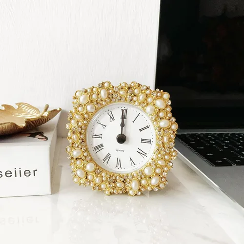 Miniatura 5 de Silent Mini Reloj de Mesa Analógico Vintage con Cuerpo de Metal con Perlas Sintéticas y Núcleo Sin Tictac Operado por Batería para Estante