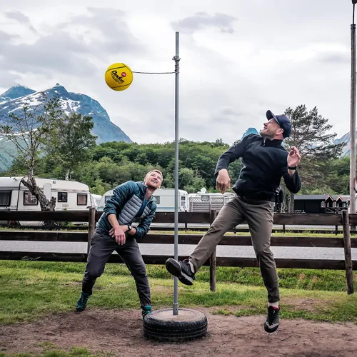 Miniatura 9 de Juego de Tetherball de Calidad Escolar Baden - Pelota de Tetherball de Toque Suave y Cuerda