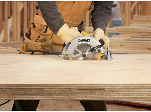 Miniatura 8 de DEWALT Sierra circular de 7 1/4 pulgadas, giratoria con bisel de hasta 57 grados, con cable (DWE575SB)