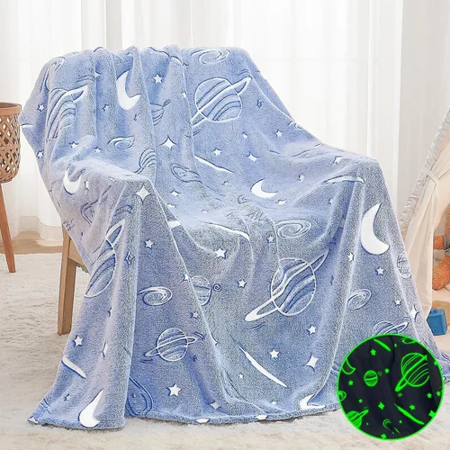 Miniatura 8 de inhand Blue Space Toys - Manta de estrellas que brillan en la oscuridad, regalos de cumpleaños para niños, linda manta para niños y divertida