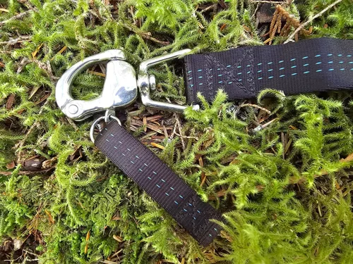 Miniatura 7 de Correa de perro resistente de 6 pies – Broche de liberación rápida, mango Dyneema, impermeable, 316 inoxidable, hecho a mano en Estados Unidos Negro