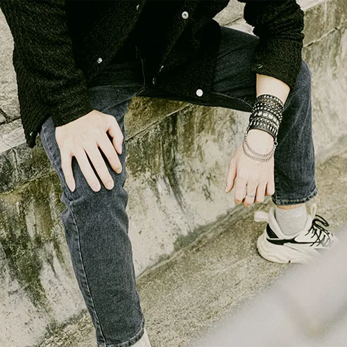 Miniatura 4 de Eigso Pulseras de cuero punk para hombres y mujeres, estilo retro de los años 80, hematita y rock, juego de pulseras de metal ajustables para hombre