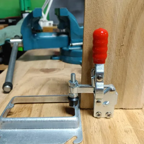Miniatura 4 de Abrazadera vertical de mango recto de huso fijo de 200 libras
