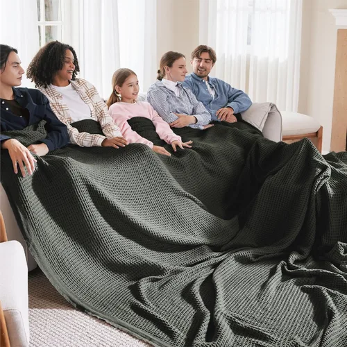 Miniatura 31 de Bedsure Gentlesoft Manta de 100% Algodón Tamaño King para Cama - Transpirable y Suave, Gruesa y Acogedora Tejido Waffle Manta de Navidad Regalo