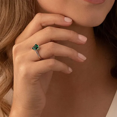 Miniatura 2 de Peora Anillo solitario clásico de esmeralda creado para mujer en oro blanco de 14 quilates, corte princesa de 2 quilates de 0.315in, ajuste cómodo