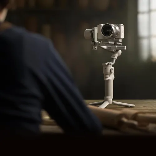 Miniatura 7 de DJI RS 4 Mini, estabilizador de cardán para cámaras Canon/Sony/Panasonic/Nikon/Fujifilm, bloqueo automático de ejes, carga útil de 2 kg/4.4 lbs