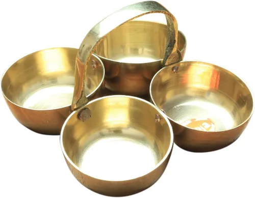 Miniatura 3 de Chowmukh Haldi Kumkum - Soporte de latón para oración Pooja, accesorios para boda, latón, pequeño, 4 tazones, Patra Roli, regalo de regreso