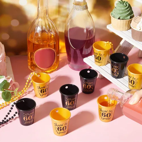 Miniatura 4 de Sureio 24 piezas de 30 cumpleaños regalos de fiesta de chupito collares tazas a granel para mujeres, hombres invitados, tazas de plástico dorado