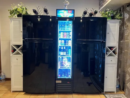 Miniatura 4 de Refrigerador comercial de bebidas, refrigerador de 7 pies cúbicos pequeños delgados de una sola puerta de vidrio con estantes ajustables de luz LED