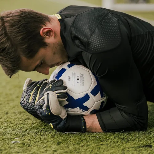 Miniatura 3 de Storelli BodyShield Goalkeeper Light Matchday 34 Undershirt Lightweight Compression Soccer Shirt