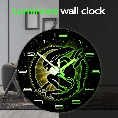 Miniatura 4 de The Geeky Days Alien Xenomorph Reloj que brilla en la oscuridad, funciona con pilas, silencioso de cuarzo, película de ciencia ficción, luminoso, 12