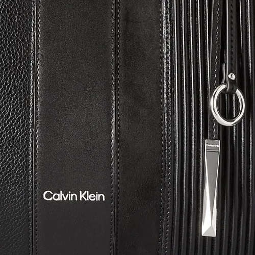 Miniatura 6 de Calvin Klein Gabrianna Bubble Lamb NorthSouth Key Item Tote