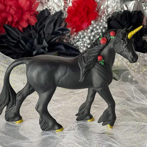 Miniatura 7 de Safari Ltd. Figura de unicornio Twilight – Figura detallada de plástico de 5.5 pulgadas – Divertido juguete educativo de fantasía para niños, niñas