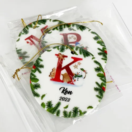 Miniatura 4 de Adorno personalizado con inicial de Navidad, regalo de decoración de árbol de Navidad, monograma de 26 letras para la primera Navidad, adorno