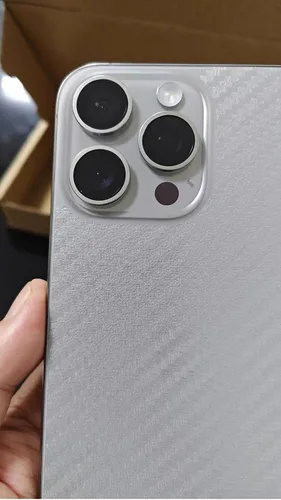 Miniatura 7 de Epivol Protector de pantalla trasera 3D Fibra de carbono Ultra Thin Protector Film para iPhone 15 Pro -2 PC Transparente
