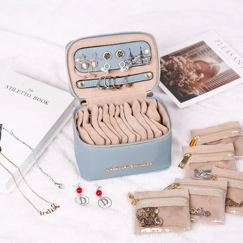 Miniatura 7 de Angelinas Palace Estuche organizador de joyas regalos de dama de honor bolsa de viaje caja de cuero vegano para collar aretes pulsera anillo azul