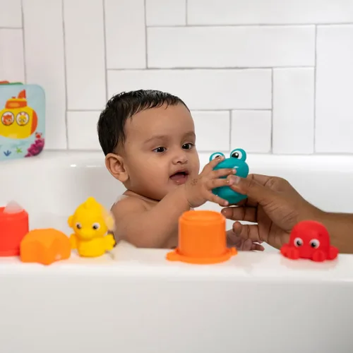 Miniatura 6 de Baby Einstein Ocean Explorers Opus Bath Pals - Juego de regalo de 11 piezas, libro de baño impermeable, tazas de baño, juguetes de baño