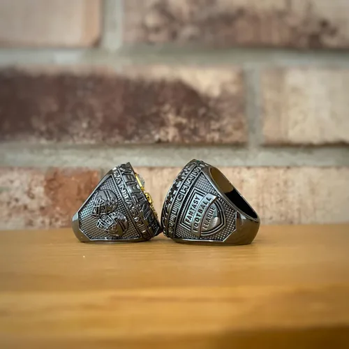 Miniatura 3 de Anillo de trofeo del campeonato de fútbol de fantasía 2023 Premio chapado en bronce negro para el ganador de la Liga de Fútbol Fantasía