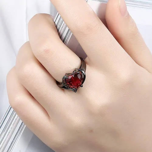Miniatura 2 de QOBEBOTA Anillo de compromiso romántico chapado en oro de 18 quilates, anillos de compromiso de boda con incrustaciones de corazón y circonita