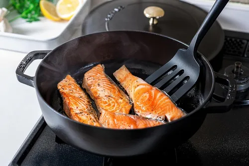 Miniatura 3 de Staub Braiser 40511-477 - Sartén para saltear Braiser, 9.4 pulgadas (9.4 in), doble mano, hierro fundido, olla esmaltada, tipo poco profundo