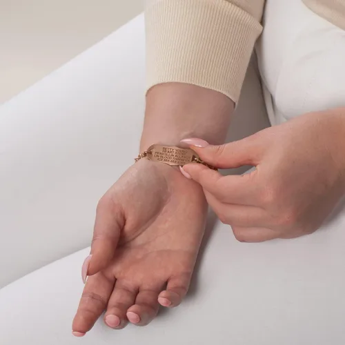Miniatura 3 de Lauren's Hope Pulseras de alerta médica con corazón de cristal de oro rosa para mujer, pulsera de identificación médica grabada, pulsera de cadena