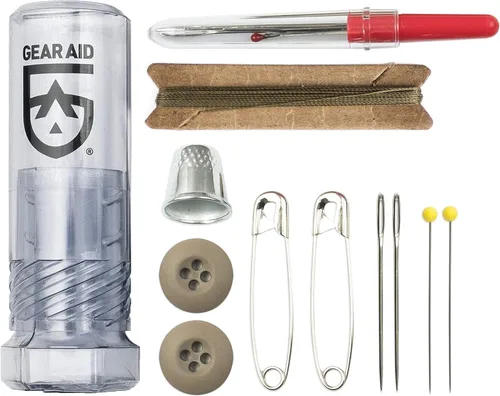Gear Aid Kit de costura al aire libre para reparaciones de engranajes con agujas, pasadores de seguridad, botones y desgarrador de costuras, color