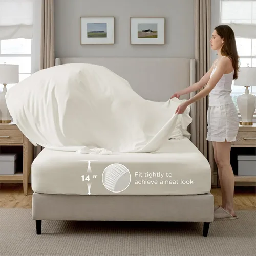 Miniatura 4 de BEDSURE Juego de ropa de cama con edredón tamaño King de 7 piezas, diseño de pliegues, con edredón, sábanas, fundas de almohada y fundas decorativas
