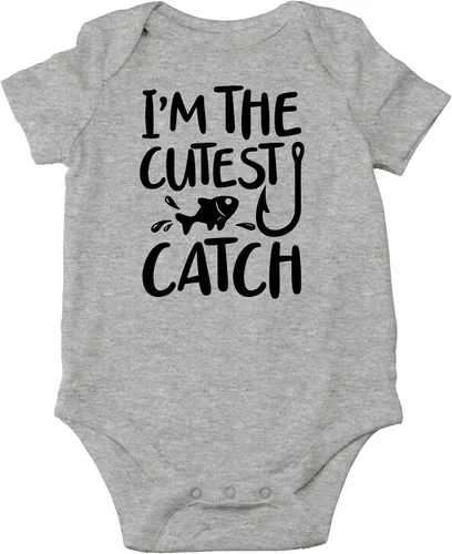 Miniatura 13 de CBTwear Traje de bebé con texto en inglés «I'm the Cutest Catch», adorable mameluco para niño y niña, divertido y lindo traje infantil