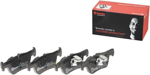 Brembo P06071 Juego de pastillas de freno de disco traseras bajas BMW/BMW (BRILLIANCE) OE# 34216873093