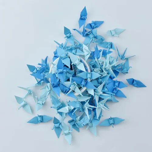 100 grúas de papel de origami tono azul tono 1.5 x 1.5 pulgadas, grúas de papel de origami plegadas hechas a mano para boda, regalo de Navidad,