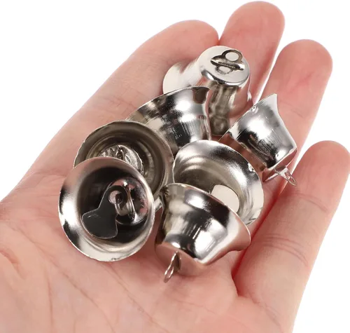 Miniatura 9 de Ciieeo 20 campanas de cascabel, pequeñas campanas de manualidades a granel, mini campanas de metal de Navidad para puertas de manualidades, adornos