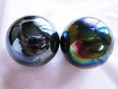 Juego de 2 canicas de cristal sólido para decoración del hogar, jarrón y acuario (1.378 in), color morado y dorado