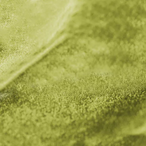 Miniatura 4 de Passion Suede - Tela de tapicería de microgamuza vendida por The Yard or Roll - 50 yardas, color cereza