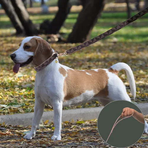 Miniatura 3 de Collar de cuero para perro y correa de 4 pies, collar básico ajustable con patrón de campana a cuadros, collar y correa de cuero duradero con Marrón