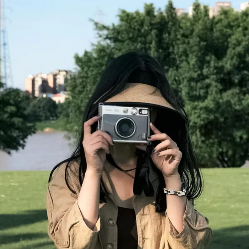 Miniatura 2 de Rieibi Accesorios para cámara instantánea Fujifilm Mini Evo, paquete de regalo de Navidad incluye mini funda transparente Evo y protector de pantalla