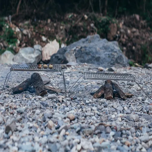 Miniatura 6 de YETO Parrilla de camping de dos alturas con patas de acero inoxidable 304 plegable para fogata sobre fuego portátil y bolsa de transporte
