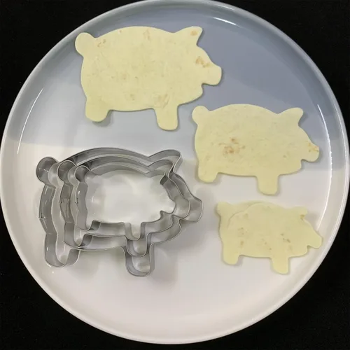 Miniatura 4 de LUBTOSMN Juego de cortadores de galletas de cerdo, tamaño 4.7 pulgadas, 3.8 pulgadas, 3.0 pulgadas, 3 piezas, aptos para lavavajillas, cortadores