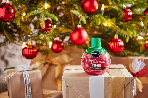 Miniatura 2 de Miracle-Gro Para árboles de Navidad, alimentos vegetales, hidrata árboles y mantiene los árboles de Navidad verdes durante toda la temporada