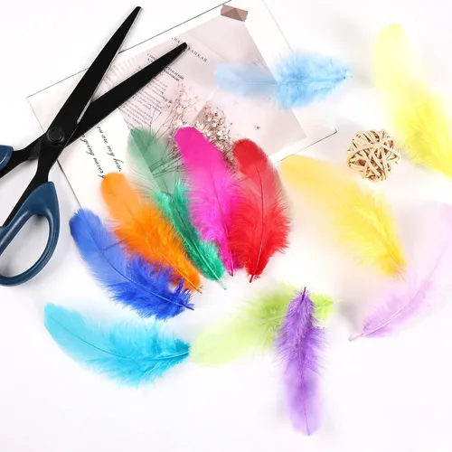 Miniatura 6 de THARAHT Plumas coloridas de gallo artesanal, 300 plumas de colores de 3 a 5 pulgadas, a granel para jardín de infantes, manualidades, boda, hogar