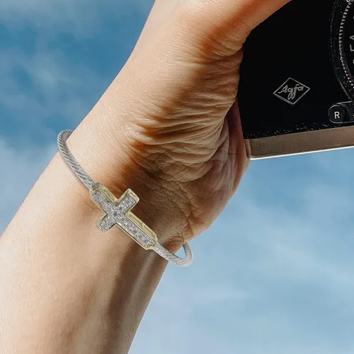 Miniatura 6 de John Medeiros Celebration - Pulsera pequeña de alambre con cruz de pavé, pulsera de cruz con piedras de circonita cúbica como un regalo inspirador