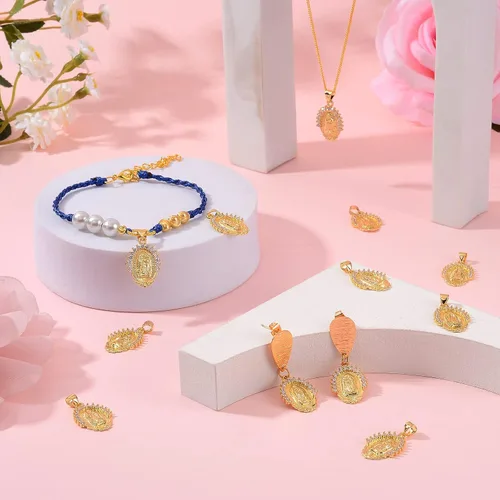 Miniatura 4 de Ornaland 10 dijes ovalados de la Virgen María de 18 quilates, chapados en oro de 18 quilates, colgantes de latón con circonita cúbica