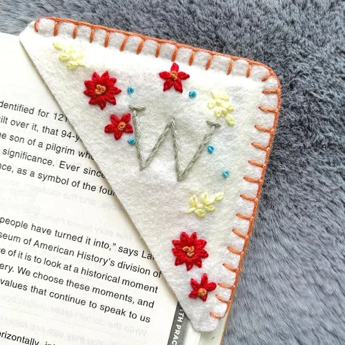 Miniatura 22 de Marcapáginas de esquina bordadas a mano personalizadas, Marcadores para mujeres, Marcador personalizado para los amantes de los libros, lindo Verde