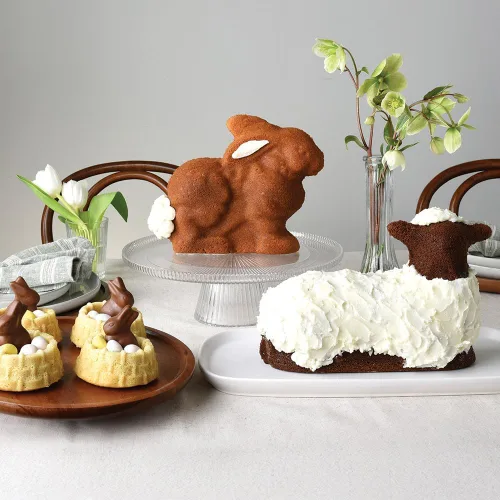 Miniatura 5 de Nordic Ware Molde para pastel 3-D de conejo de Pascua