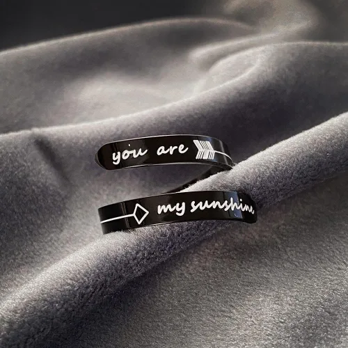 Miniatura 4 de Anillo negro de apertura ajustable de acero inoxidable con apertura que nunca te rindas, joyería inspiradora apilable, bonita banda de hiphop