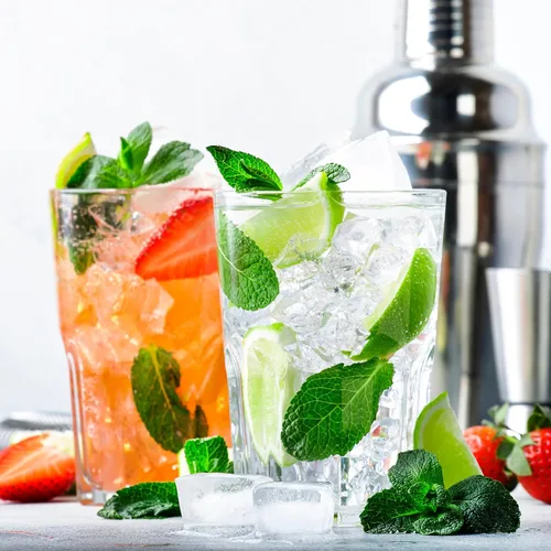 Miniatura 7 de uxcell Coctelera de plástico de 16 onzas con colador, botella mezcladora de vino de acero inoxidable para bar, fiesta, uso doméstico, mezclador