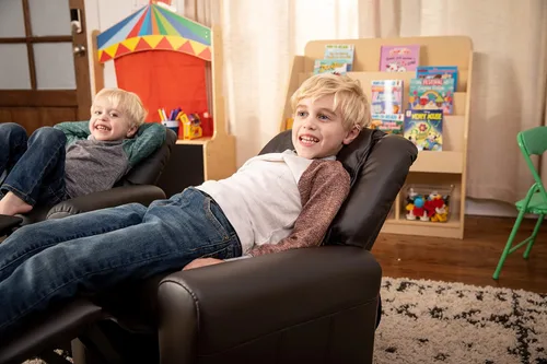 Miniatura 3 de BizChair Sillón reclinable infantil LeatherSoft marrón con portavasos y reposacabezas Piel suave de color café.