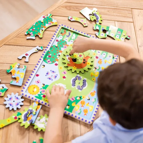 Miniatura 2 de Melissa & Doug Rompecabezas de madera con engranajes giratorios de persecución de animales – Rompecabezas de madera de 24 piezas para niños pequeños